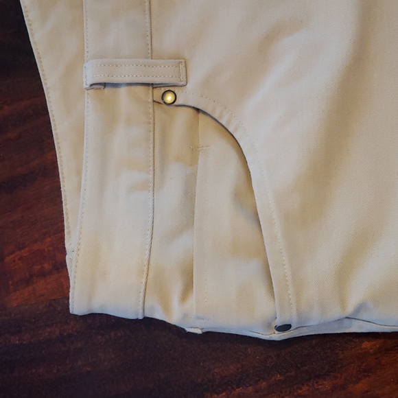 Too Small - Picture 2 of 4